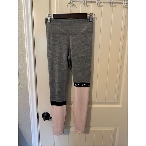 Nike One Women’s Dri-Fit 7/8 Colorblock Leggings Size Small BV4599-011 - Picture 1 of 8